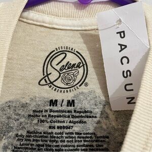 PacSun graphic tee M women’s Cream black silhouette Short Sleeve Selena New